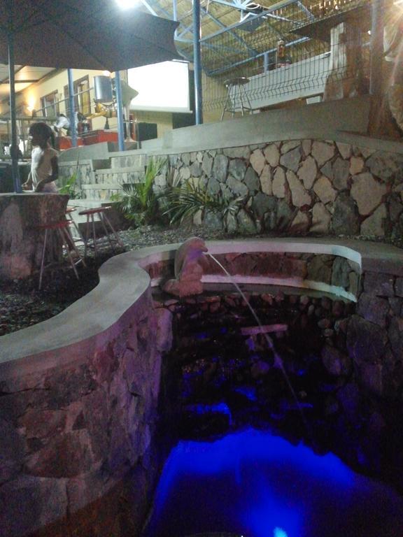 Le Pandanus Hotel Quatre Vents Kültér fotó